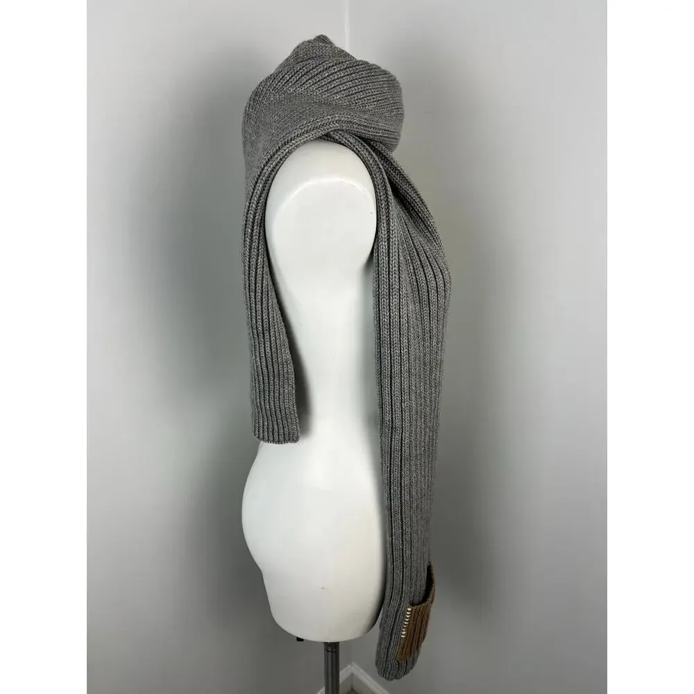 UNIQLO x Anya Hindmarch Heattech Knit Scarf in Light Gray